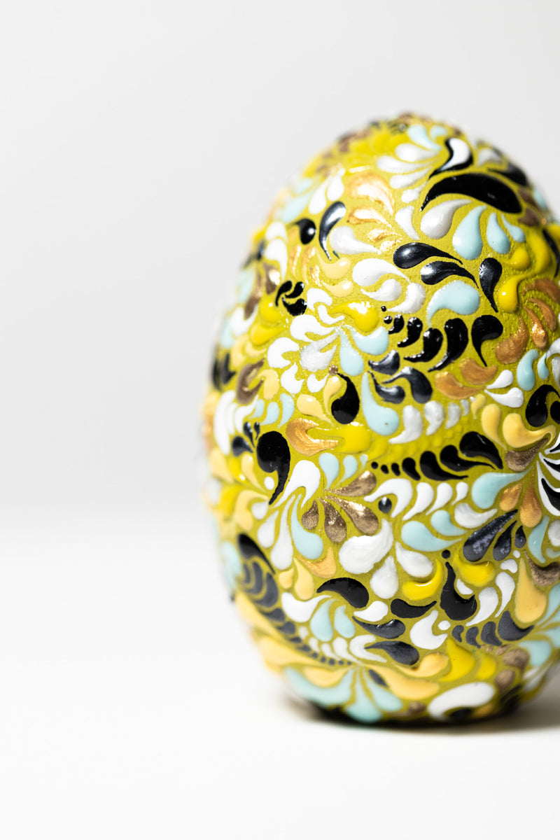 Lady Chartreuse Egg