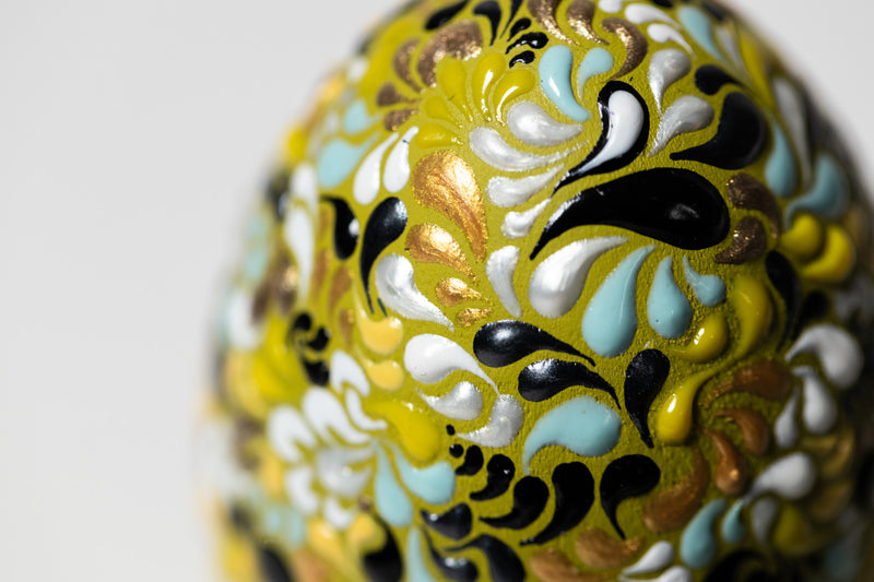 Lady Chartreuse Egg