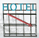 Hotel (Blue/Red)